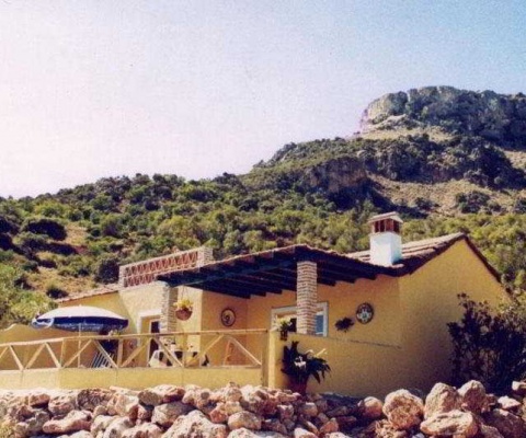 Casas Rurales Los Algarrobales